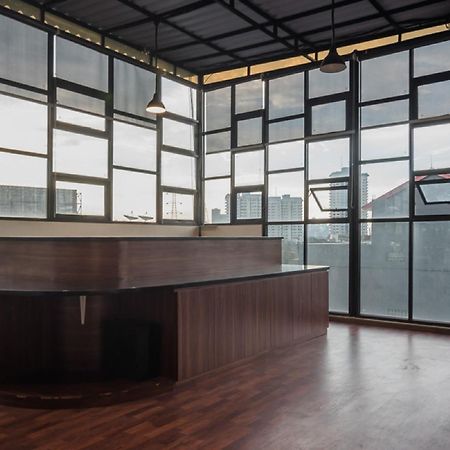 Reddoorz Plus Near Semanggi Джакарта Экстерьер фото