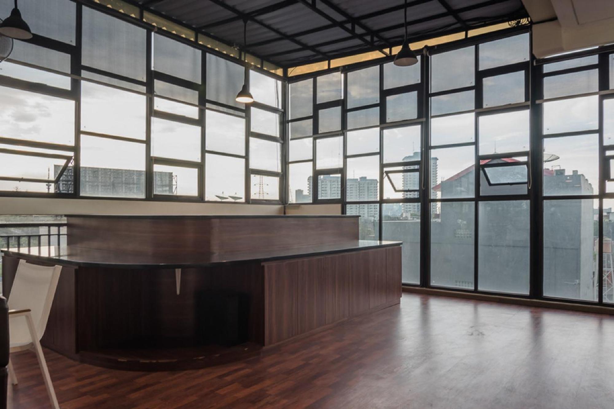 Reddoorz Plus Near Semanggi Джакарта Экстерьер фото